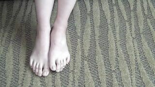 FC2PPV 1438099 モデルクラスの極上ボディと大乱交８０分映像 ３Ｐのはずが jav