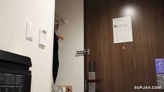 FC2PPV 4609474《実録》上納性接待！2連続生中出し！夫の経営難のために他人棒に侵される嘆きの人妻！苦悶の表情にドロッと溢れる精液が激エロです jav