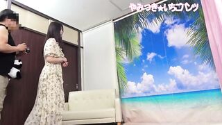 FC2PPV 4584011 【ホワイト4コスプレ】素人パンチラ in 自宅で個人撮影会1