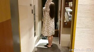 FC2PPV 1514268 【皆の希望を聞いて満を持して処女作販売】ぽっちゃり妖精ななちゃんにワイシャツを着せておちんぽギンギン jav