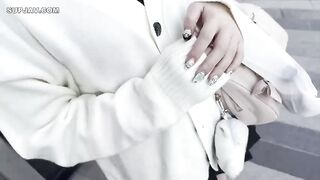 FC2PPV 4663929 おっぱい好きなの？？黒髪の小悪魔が授.にゅう手コキでオジサン翻弄www「我慢汁凄いよぉ♡」真っ白な柔肌を密 jav