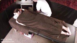 FC2PPV 1537135 【無修正】友〇彩〇香　流失！友田彩也香 NDX-045 即ハメを哀願する美人客殺到の媚薬入りハンドオイルエステ jav