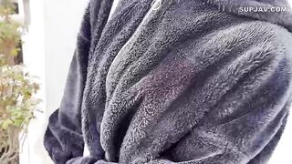 FC2PPV 4667023 【初撮】経験人数たったの一人! ちっちゃ可愛い19歳専門♡ あどけない笑顔の黒髪むすめがおっぱい鷲掴みで人生初の中 jav