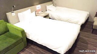 FC2PPV 4668313 【無修正】【顔出し】【素人個撮】【神回】超絶カワイイ！！！黒上清楚東北美人 jav