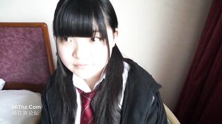 FC2PPV 1560434 【顔出し無修正】色白美乳で黒髪ツインテの田舎少女が、流れ出てきた無断中出しのザーメンをチンポに塗って再挿入 jav