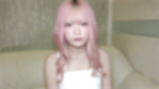 FC2PPV 4689842 【無】メチャ可愛い！派手色髪系の女性はエロい…？「エッチなこと大好き⤴」らしいです！さらに初顔射に初中だし収録 jav