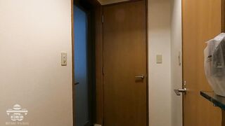 FC2PPV 4691680 今まで彼氏は1人だけ。5年間付き合った彼氏と記念日にお別れ。。P活始めて3日目のスタイル最高に中出し jav 1