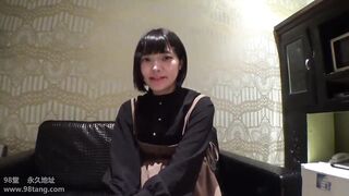FC2PPV 1564878 ※1位記念※【個人・無修正】20歳清楚系美少女に人生初生ハメ連続中出し　大人しい奥手娘が敏感過ぎてオホ声アクメ jav