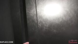 FC2PPV 4697494 【無修正ｘ個人撮影】スチュワーデスの格好で、フライト前にSEXしに来ちゃったｗ50代に見えない美魔女人妻がセクシー過ぎる jav