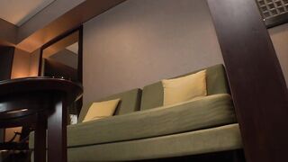 FC2PPV 4704509 【初週限定特価】全男が抱きたくなるスレンダー巨乳美女と旅先でゆきずりの無責任生ハメ【りいさ　大〇生＆メンエス店員】 jav