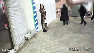 FC2PPV 4705871 【ハイスペ熟女】アラフォー上級国民妻 年下セフレとホテルで密会　イキ狂い大量中出し※おまけあり [有] jav