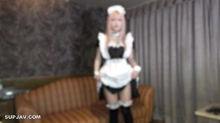 FC2PPV 4708147 【無】ちょ～可愛い派手髪色白ガール！元メイドカフェ嬢だったのでコス似合いすぎ⤴ゴックンから大量顔射(目元までドロドロ) jav