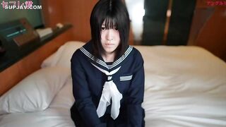 FC2PPV 4714353 【顔出し】18歳　出演理由は秘,密　若くてピチピチな美ボディ ピンク色の超絶名器まんこ♡生まれて始めての生セックス jav