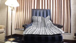 FC2PPV 803918 【童貞殺す美巨乳】18歳パイパン♥奇跡の清純美少女　経験極浅娘パイズリフェラ挑戦「…舐めたい♥」魔改造セーラー服ロ jav