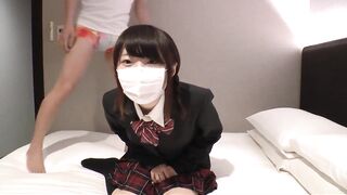 FC2PPV 792632 完全初撮り♥制服生ハメ♥セックスはこれが2人目！めっちゃピュアな18歳♥ jav
