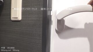 FC2PPV 1593792 《個人撮影》おっぱいOLの社内不倫セックス　中出し　風呂忍び込み隠し撮り（流出） jav 2