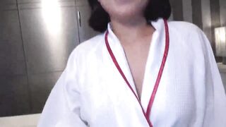 FC2PPV 946670 ★美人母乳ママ☆大人気ミキさん母乳プレイでハッスル☆素敵なママさんとの超変態プレイ！何度でもハメたいエロBODYに容赦な jav