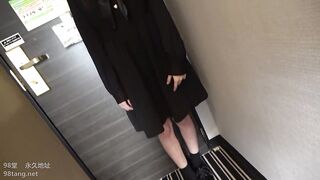 FC2PPV 1610642 【無 初撮り】買って損なしの神素人！しおり20歳 初めてのハメ撮りに緊張しながらも徐々に女の顔になる彼女をご覧ください jav