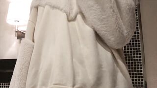 FC2PPV 970404 （完全プラベ流出）個人撮影 童顔巨乳女子大生 教育学部21歳 ハメ撮りSEX初体験 素朴な顔に似合わないエロ乳輪おっぱい 彼氏情報 jav