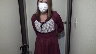 FC2PPV 985926 祝！２０１８年累計１００００本突破記念！年越し前に感謝祭！親友大輔の家にさおりを呼び出し１日中性処理肉便器にさせ生ハメＷ顔射 jav