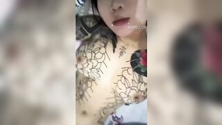 紋身妹子秀身材 jav