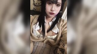 可愛日本妹子自行拍攝自慰 jav