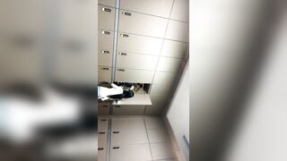 エピソード68：中国の銭湯 - 若い女性の着替え - 没入型入浴隠し撮りビデオ 8V jav jvip ipcam (1)