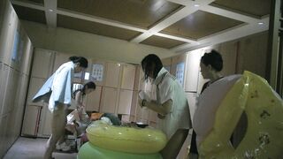 【独占オリジナル動画】ウォーターパーク美女たちの着替えと入浴 10V jav jvip ipcam (9)