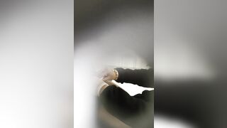 【盗撮トイレ盗撮】学生の女子校生や人妻、教師や美人女子校生のトイレ盗撮 jav jvip ipcam 1 (10)