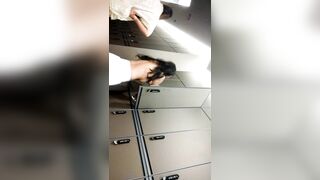 【レア＆独占】ウォーターパークのシャワー動画流出 [シーズン9] 母娘姉妹 vs. 若くて美しい女性たちの全裸ショー 12V jav jvip ipcam 2 (6)