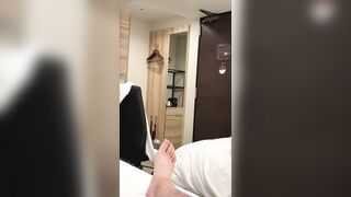 [藻無し特典]『足ガクガク♡』圧倒的透明感のジェラ◯ケ店員「ありなちゃん」と中出し密会。照れ隠しのぺちぺちキックが反則級の可愛さでした jav jvip (1)