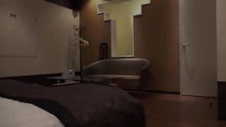 FC2PPV 992796 ピュアさ1000％！間違いなくクラスで一番人気の超絶美少女ずーみん18歳☆汗だく恋愛洗脳セックス！美味しそうにツバをゴク飲み！蒙古斑がまだ残 jav