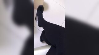 【巨匠がまとめた】航空大学校客室乗務員志望生のトイレ盗撮❤️客室乗務員のおまんこ超鮮明写真＋各航空会社客室乗務員の隠し撮り写真 jav jvip (105)