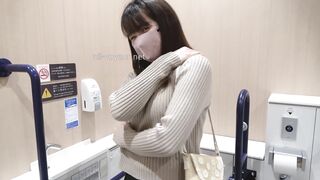 再会した女子大生からパンツ買取♡恥じらいながら美乳を見せる姿に大興奮♡【ローアングル】 jav jvip