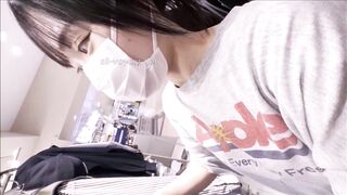 店員チラ☆ずっとねらってた激カワ店員さん！やっと……たぷんたぷんと揺れるおっぱいを撮影できました泣エロ過ぎ jav jvip