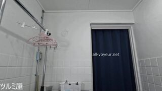 【新コスプレイヤー盗撮⑪】小柄で大人しそうな釘〇野〇薇レイヤーさん☆ jav jvip