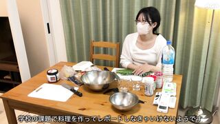 【レシピあり★姪っ子ちゃんと餃子作り】寝バック絶頂…大量潮吹きでソファがびしょ濡れ〜発射した精子をオマ○コに塗込む奇行 jav jvip