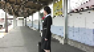 【痴漢動画】 もしかしてリアル外人 !アジア系美人の制服CA＊ブラウスめくってナマ乳揉み＊電マ＆膣奥指マンで腰ひくつき【高画質】 jav jvip