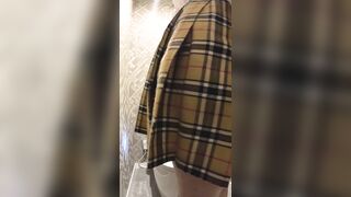 デパートのトイレでこっそりオナニーしちゃうJK172　小顔でスレンダーな激カワJKが痙攣イキ jav jvip