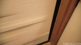 テニス合宿③！ノーパンで白スコでストレッチ!おま〇こくっきり見えちゃってる jav jvip