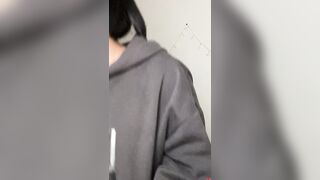 【素人】高画質版(未劣化)LIVE配信のあのコ。アヘ顔でオナったり、身体をゴシゴシみたり編【流.出】 jav jvip (2)