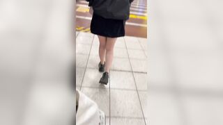 JD盗撮日記33 今年は初登場！！黒髪清楚系スタイル抜群の上に顔が超小さすぎる美脚JDを電車内で盗撮【※28分超撮影】 ipcam