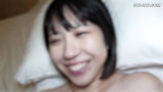 FC2PPV 4776603 【無】ボブヘアーが良く似合う笑顔が可愛い美女！常に笑顔で凄くセッ〇スを楽しんでる感じが最高！ゴックン　中だし jav