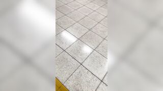 JD盗撮日記31 久しぶりの仲良し二人組が登場！！現役感抜群のミニスカオシャレJDを電車内で盗撮【※完全主観26分超撮影】 ipcam