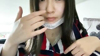 可愛い顔で未処理のあそこを広げてオナみせする素人ちゃん jav jvip