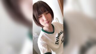 【自撮り】童顔大学生が自宅のトイレでオナニー jav jvip