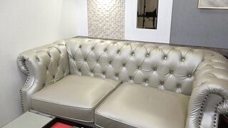 《個人撮影》3か月付き合ってる彼氏がいるのにまだキスもしていない処女J〇を無理ハメしたら中イキしながらハメ潮まで吹いちゃう変態ち jav jvip