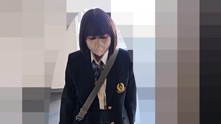 むちっとしたお尻を持つ青チェJKをエレベーター内で逆さ撮りパンツ盗撮 jav jvip