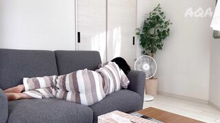 【角オナシリーズ18】姪っ子ちゃんのリアル角オナニー5日分〜股間弄りからの足ピン・足ゆら・擦り付け・ソファびしょ濡れ潮吹き jav jvip