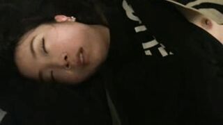 【MJの作品】✅美しい女性が薬を飲まされ、様々な方法でプレイされます❤️彼女の陰毛をハサミで切られ、トイレで残酷に犯されます jav jvip (8)